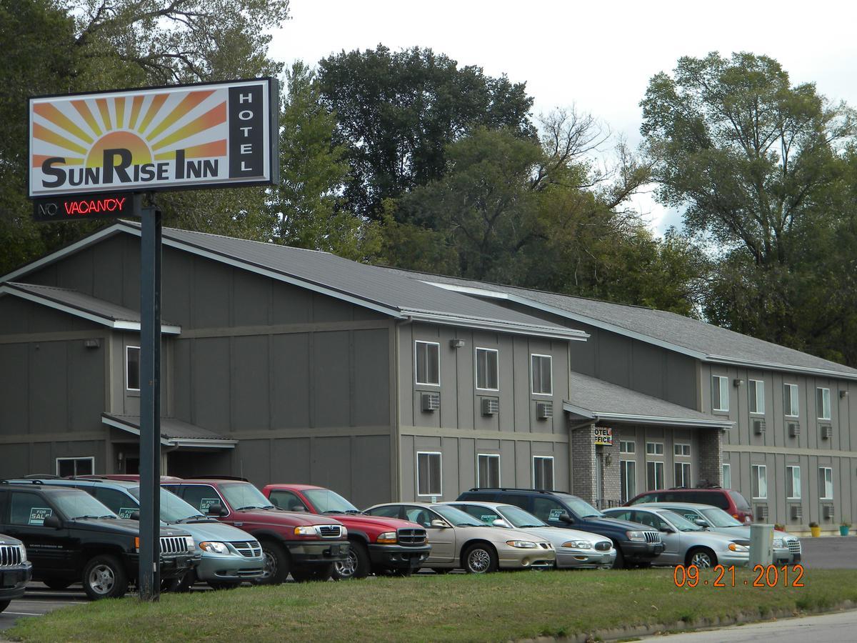 SunRise Inn Hotel Mondovi Exterior foto